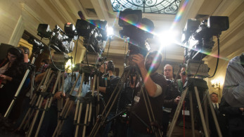 Ιωάννα Μάνδρου: Γιατί απαγορεύεται η τηλεοπτική μετάδοση της δίκης των Τεμπών (video)