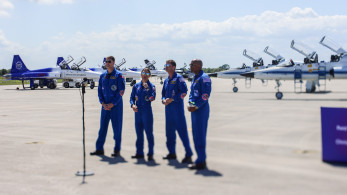 «Artemis II»: οι αστροναύτες ξεκίνησαν το ταξίδι για τη Σελήνη (photos)