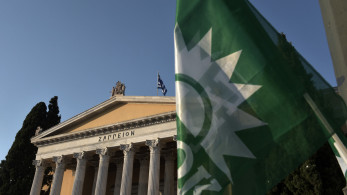 Το ΠΑΣΟΚ μεταξύ σοβαρού και αστείου