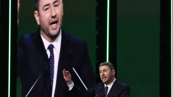 Ο Ανδρουλάκης και το πράσινο λεφτόδεντρο: οι λαγοί φοράνε πάλι πετραχήλια