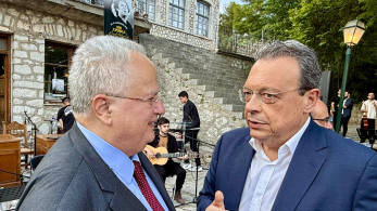 Πρέσπες, ιδεοληψία και καφές στη Βουλή: Το παιχνίδι των λέξεων Φάμελλου - Κοτζιά