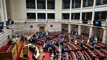 Δεν… πουλάνε οι κραυγές της αντιπολίτευσης