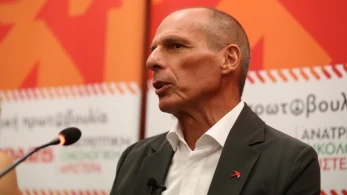 Απίστευτος Βαρουφάκης στη Hurriyet: Κακώς η Ελλάδα βοήθησε την Κύπρο