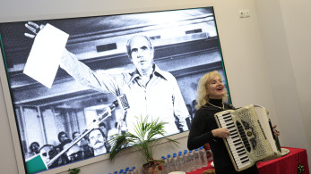 Σήκω, Ανδρέα, να τους δεις μες στο βαν της Αλλαγής