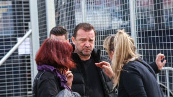 Τέμπη: συγγενείς θυμάτων και δικηγόροι μιλούν στο «Μανιφέστο» και στηλιτεύουν την μπαχαλοποίηση της δίκης