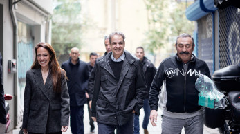 Ο Κυριάκος Μητσοτάκης συναντήθηκε με τον 63χρονο Θεόφιλο, ωφελούμενο προγράμματος για κοινωνική στέγη στη Θεσσαλονίκη