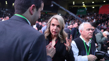 Το ΠΑΣΟΚ αντιγράφει ΣΥΡΙΖΑ: από τους «αργυρώνητους» ψηφοφόρους στους «πελάτες»