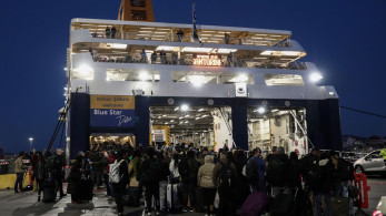 Σε πλήρη εξέλιξη η πασχαλινή έξοδος - Αυξημένη η κίνηση στα λιμάνια της Αττικής