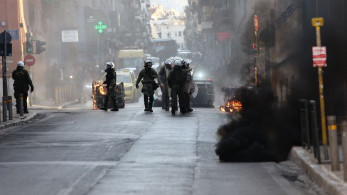 Εξάρχεια: επίθεση με πέτρες σε διμοιρία των ΜΑΤ – 114 προσαγωγές