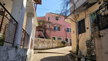 Πάσχα και το άναμμα των σαλιγκαριών στους Βαρυπατάδες στην Κέρκυρα (photos)