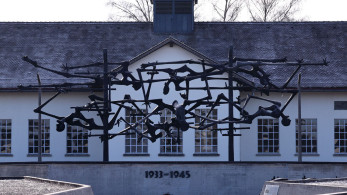 Σαν σήμερα το 1933 άνοιξε τις πύλες του το στρατόπεδο συγκέντρωσης στο Νταχάου και στην κόλαση του ναζισμού