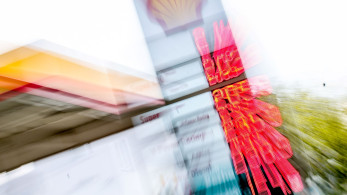 Nέο άλμα στις τιμές πετρελαίου καθώς κλιμακώνεται η ένταση στη Μέση Ανατολή