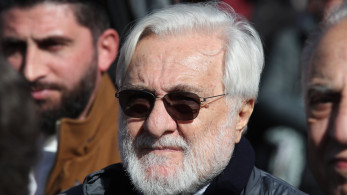 Γιάννης Σμαραγδής: «Ο Παπαθανασίου αξίζει να γίνει ταινία, ένας άνθρωπος που τον κυνήγησε η Αριστερά» (video)