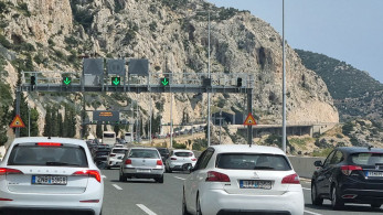 Eπιστρέφουν οι εκδρομείς του Πάσχα - Αυξημένη κίνηση στην Αθηνών-Κορίνθου (video)