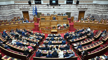 Ζητούν κάλπες χωρίς απαντήσεις