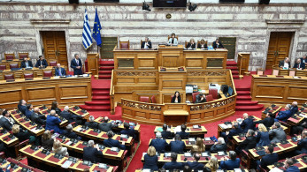 Τα παράλληλα σύμπαντα του Κοινοβουλίου