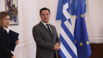 Ο Άδωνις, η Ευρωπαϊκή Εισαγγελία και ο… κουβάς των δήθεν τιμητών της Δικαιοσύνης