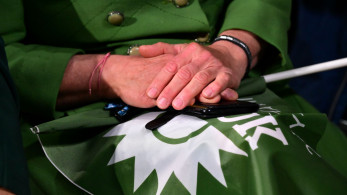 Ντράπηκε και η ντροπή με την υποκρισία του ΠΑΣΟΚ: τα πιράνχας φόρεσαν φωτοστέφανα