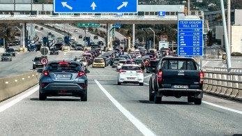 Κορυφώνεται η επιστροφή των εκδρομέων - Πού παρατηρούνται προβλήματα (video)