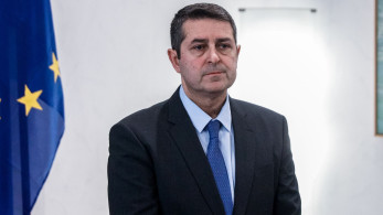 Διασωληνωμένος στη ΜΕΘ ο Γιώργος Μυλωνάκης - Σοβαρή, αλλά ελεγχόμενη η κατάσταση της υγείας του (video)