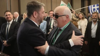 Όταν ο νέος γραμματέας του ΠΑΣΟΚ επαινούσε την κυβέρνηση Μητσοτάκη