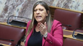 Το νέο αυταρχικό σόου της Ζωής στην Αθηναϊκή Λέσχη - Η «σερίφης» που κυνηγά δημοσιογράφους