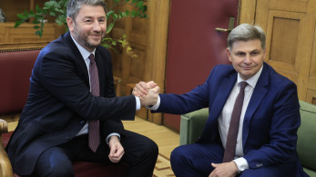 Mετά τον Νικόλα (Φαραντούρη) θέλει και τη Θεοδώρα (Τζάκρη) - Πασοκικές μεταγραφές «αεροδρομίου»
