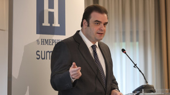 Κυριάκος Πιερρακάκης: Συμπληρωματικός προϋπολογισμός 800 εκατ. - Και σε χήρες άνω των 60 ετών τα 300 ευρώ