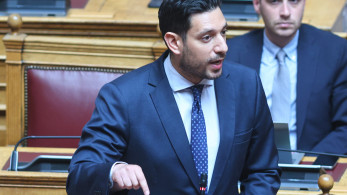 Κωνσταντίνος Κυρανάκης σε Ζωή Κωνσταντοπούλου: «Θέλετε να ξεχαστεί τι συνέβη στα Τέμπη;»