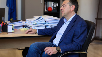 Ο Τσίπρας, η «μύγα» κι όποιος την έχει… μυγιάζεται