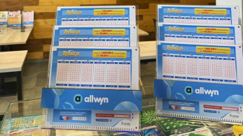 Mega τζακ ποτ 8,6 εκατ. ευρώ στο ΤΖΟΚΕΡ - Απόψε στις 22:00 η κλήρωση