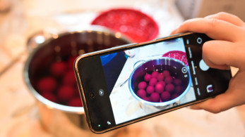 Πάσχα και social media στη νέα ψηφιακή πραγματικότητα - Από το έθιμο στο viral