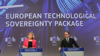 Κομισιόν: Τέλος στην εξάρτηση από ΗΠΑ και Ασία - Νέος ευρωπαϊκός χάρτης για chips και τεχνητή νοημοσύνη