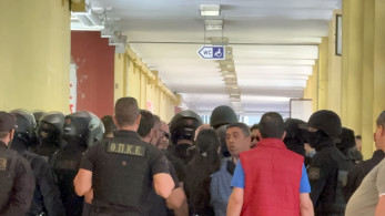 Οι κουκούλες δεν ψηφίζουν
