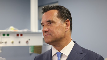 Αιχμηρός Άδωνις Γεωργιάδης για Μαρία Καρυστιανού: Στην παρουσίαση του βιβλίου μου είχα τετραπλάσιο κόσμο (video)