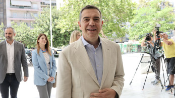 Άκρα του… λαγουμιού σιωπή: οι αποκαλύψεις συνεχίζονται, η «αφωνία» Τσίπρα καλά κρατεί