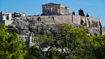 Πρώτα η πατρίδα, μετά το κόμμα