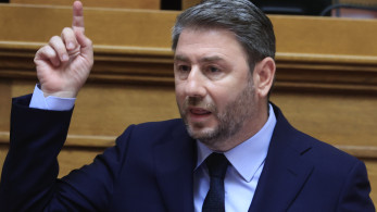 Κρύος ιδρώτας λούζει τον «θυμωμένο» Ανδρουλάκη -  Άρχισε να τον κυνηγά το «φάντασμα» του Τσίπρα