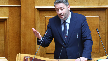 Ο Ανδρουλάκης σε πολιτική άμυνα - Από τα «ηθικά πλεονεκτήματα» στα ενοίκια του Δημοσίου