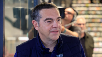 Επιστροφή-καταστροφή: καβάλησε το καλάμι και… τρέχει ο «άχαστος» Τσίπρας
