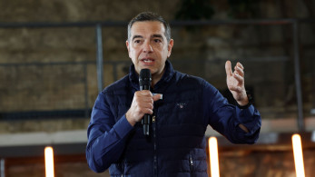 Η… αναπαλαίωση προχωρά μέσα από τη διάλυση των ΣΥΡΙΖΑ-ΝΕΑΡ
