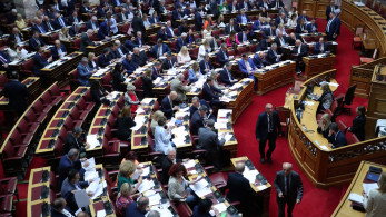 Στο κενό η προσπάθεια να στηθούν κοινοβουλευτικά δικαστήρια σε ζωντανή μετάδοση