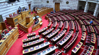 Νέοι σχηματισμοί και παλιά αδιέξοδα: πώς διαμορφώνεται η πολιτική σκακιέρα στον δρόμο προς τις εθνικές εκλογές