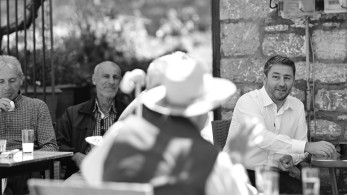 Ο θυμωμένος Ανδρουλάκης σε ρόλο εισαγγελέα, κριτή και εν αναμονή πρωθυπουργού ταυτόχρονα