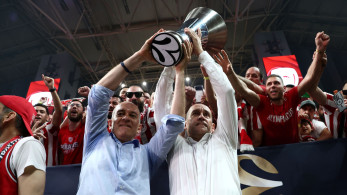 Euroleague: Πανηγυρίζει ο Πειραιάς και όλη η Ελλάδα για την επιτυχία του Ολυμπιακού
