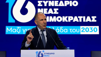 Συνέδριο ΝΔ: η απαγγελία Γεραπετρίτη και το σφύριγμα Θεοχάρη