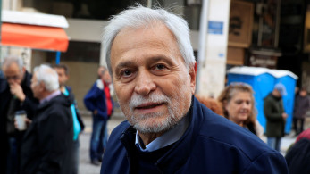 Ο Δημήτρης Χατζησωκράτης στέλνει τα «ασημικά» του ΣΥΡΙΖΑ, προίκα στον Τσίπρα (video)