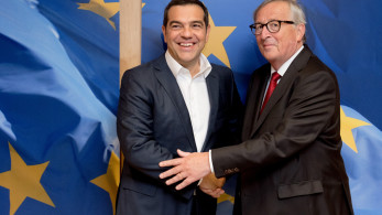 «Στο χιλιοστό»: Πώς αποτράπηκε η έξοδος από την Ευρωζώνη - οι παρασκηνιακές κινήσεις σε Αθήνα και Βρυξέλλες (video)
