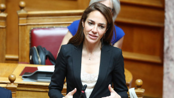 Η Δόμνα Μιχαηλίδου ανέδειξε με ένα βίντεο τα πλεονεκτήματα του προγράμματος ανακαίνισης κατοικιών