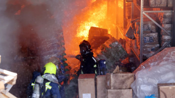 Ηράκλειο: κάηκαν σπίτια από φωτιά που ξεκίνησε σε εργοστάσιο (video)